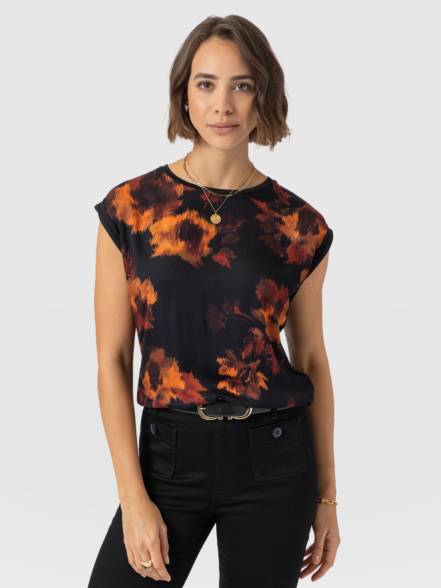 Turn Up Contrast Tee - Autumn Floral - Women's T-shirts | Saint + Sofia® USA
